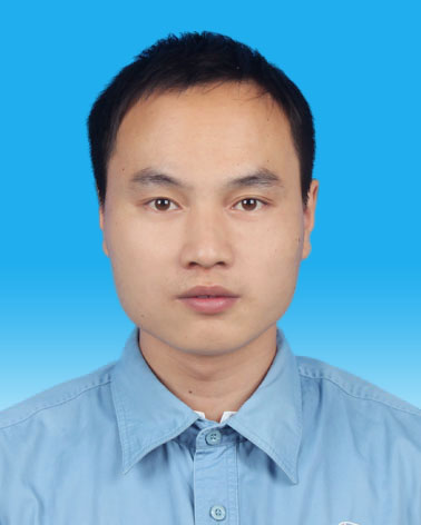 李南龙