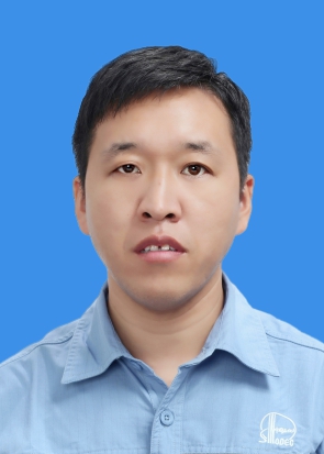 李育洲