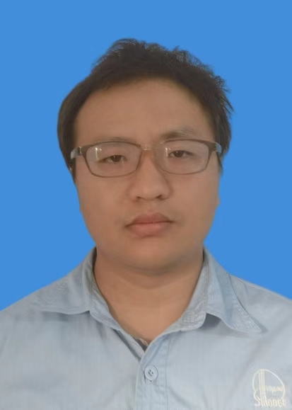 李泽锐