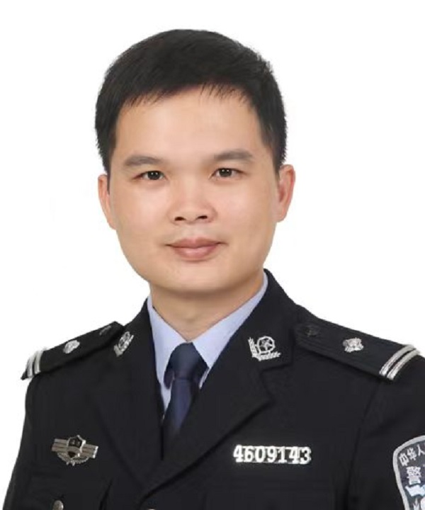 杨德权