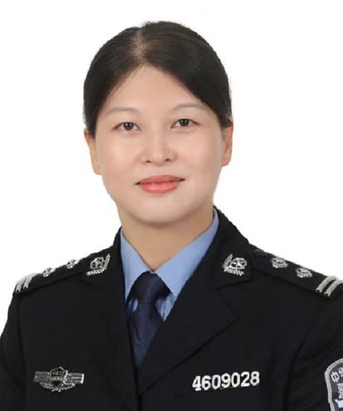 耿丽丽