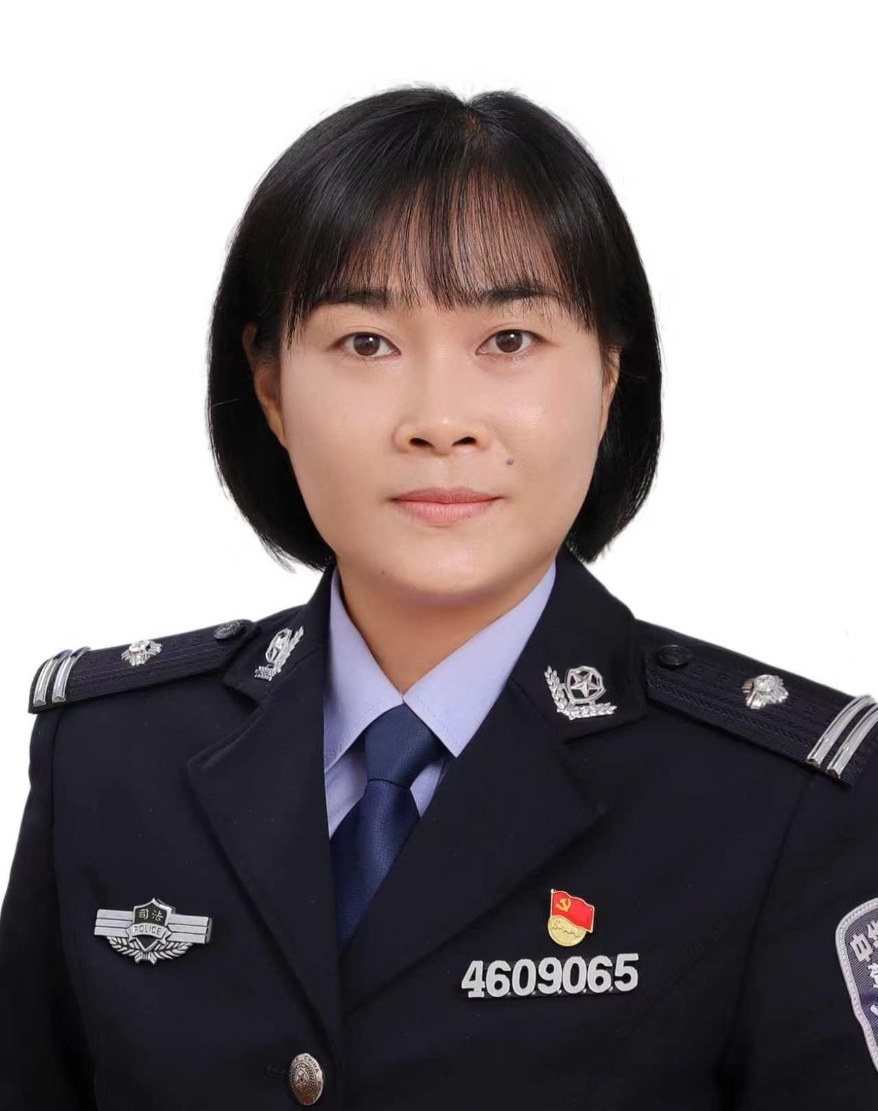 卢秉丽
